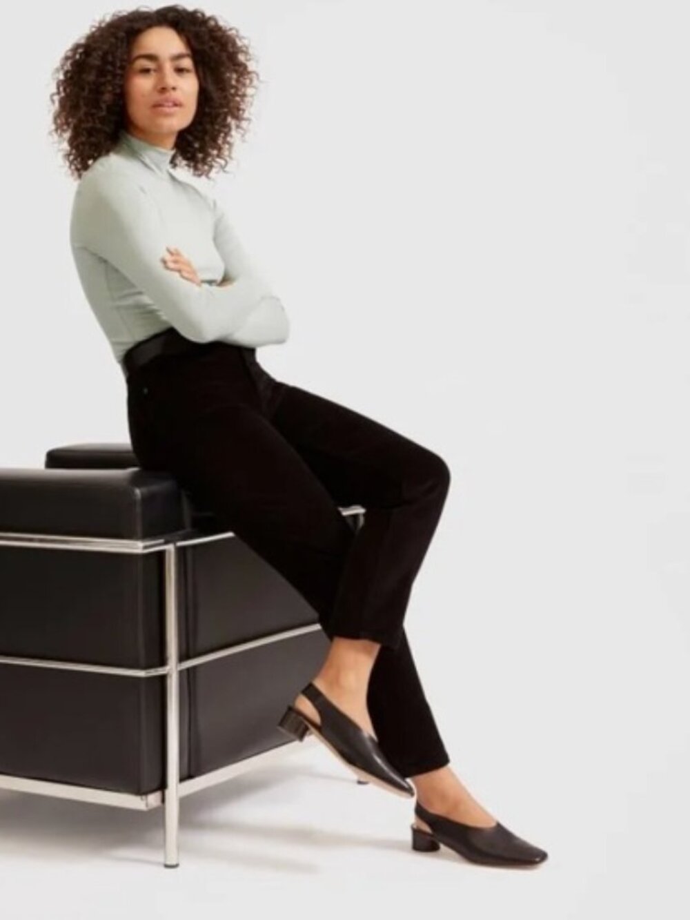 Everlane Baby Cord Cheeky Crop High Rise Straight Leg Corduroy Pants in Black 26